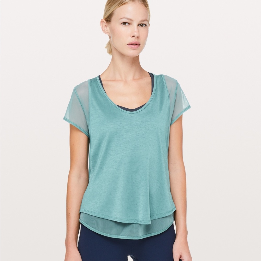 Lululemon Set The Course SS, size 10 NWT